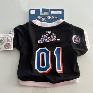 Mets size small pets costume for dogs